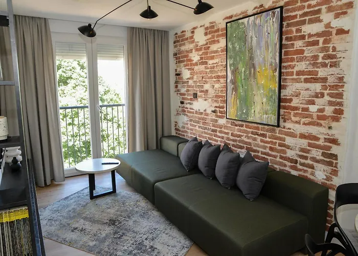 Apartment Black